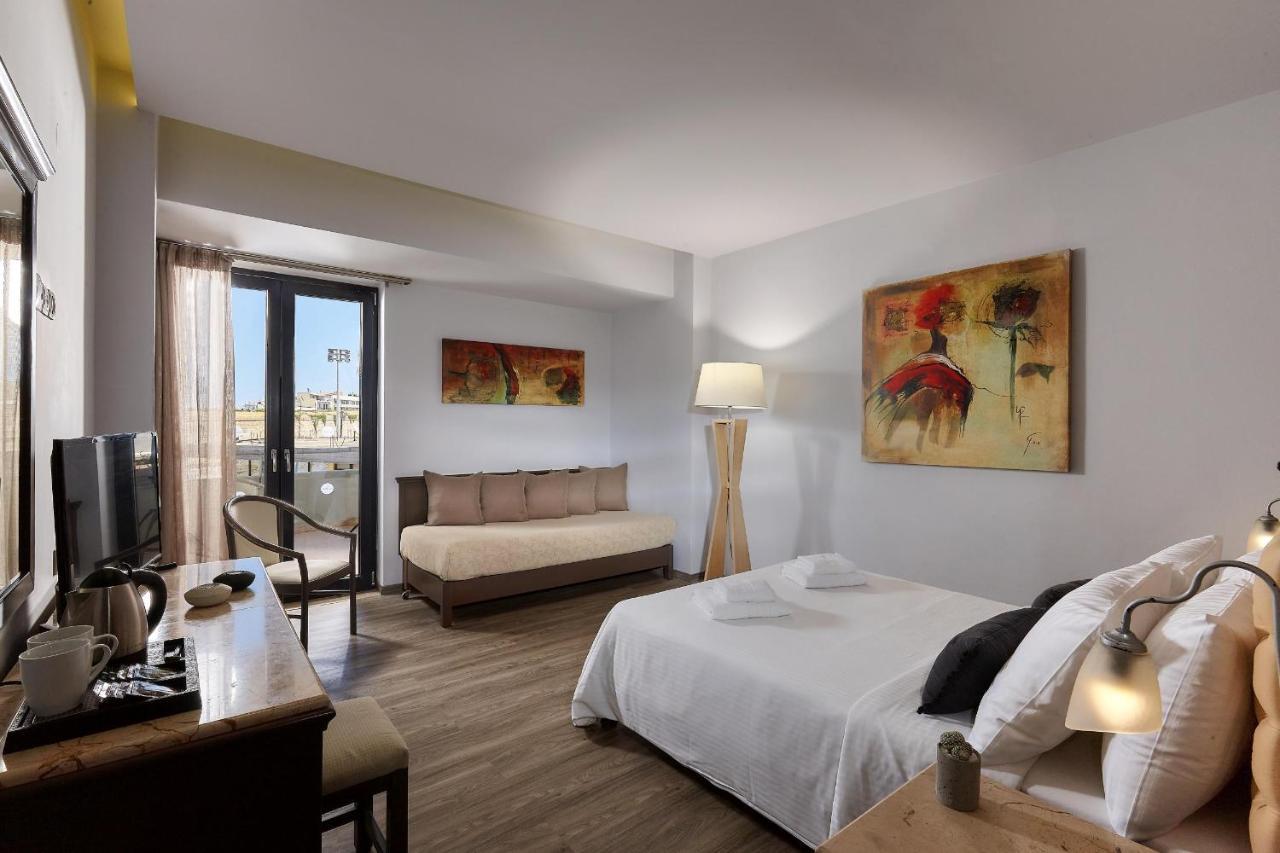 הרקליון Castello City Hotel מראה חיצוני תמונה
