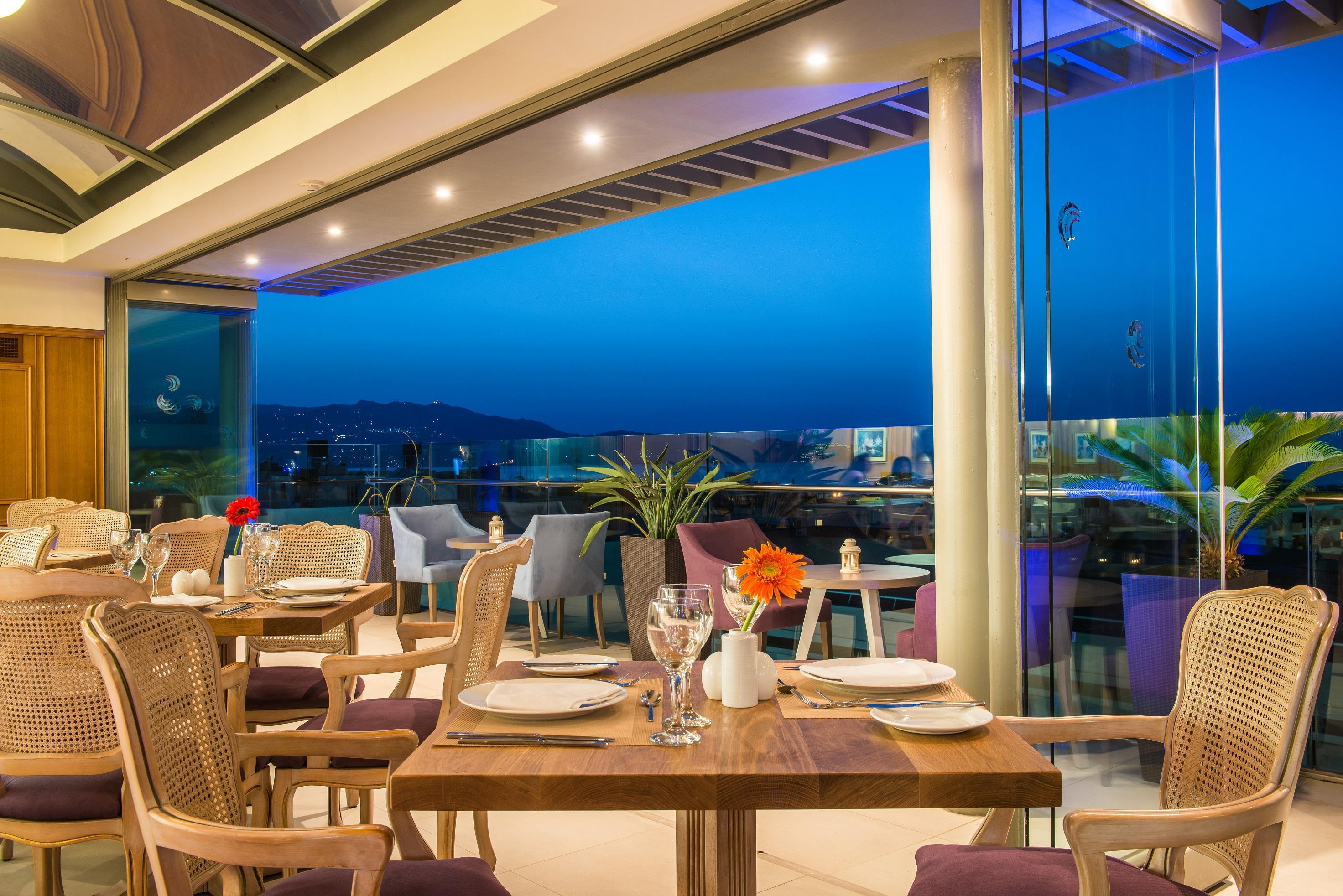 הרקליון Castello City Hotel מראה חיצוני תמונה